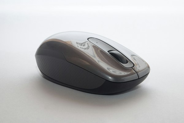 Razer DeathAdder V3 Pro Ultra-Lightweight Wireless Esports Gaming Mouse (63g, Focus Pro 30K Sensor)